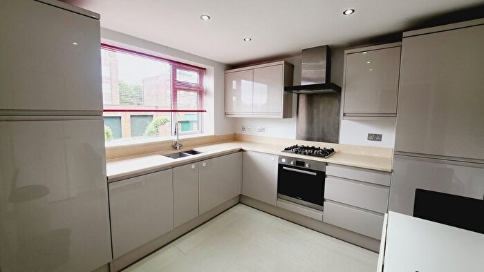 2 Bedroom Flat To Rent In Brunswick Road, London, W5