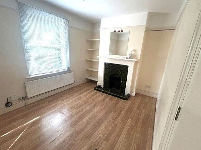 1 Bedroom House To Rent In Bowling Green, Stevenage, Stevenage, SG1