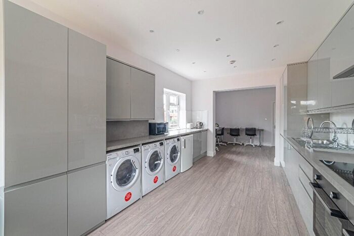 1 Bedroom House Of Multiple Occupation To Rent In Harrow View, Harrow, Middlesex, HA1