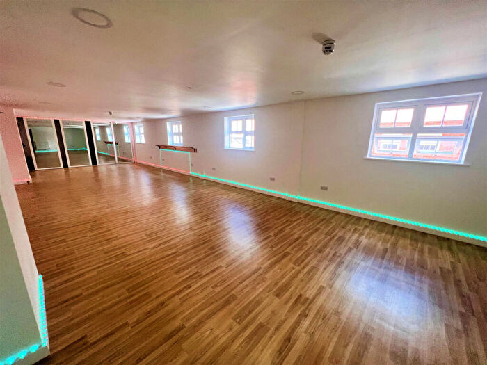 1 Bedroom Private Hall To Rent In Tudor Road, Leicester, LE3