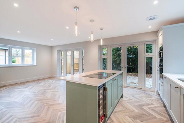 4 Bedroom Detached House For Sale In Moralee Close, Rowlands Hill, Wimborne, Dorset, BH21