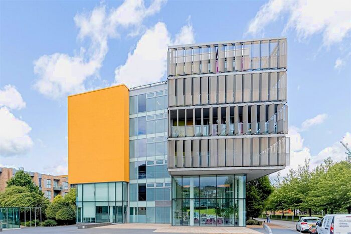 2 Bedroom Flat To Rent In Amazon Apartments, New River Village, N8