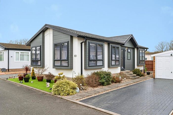 3 Bedroom Detached Bungalow For Sale In Manor Road, Witchford, Ely, CB6