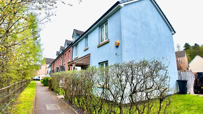 3 Bedroom Semi Detached House For Sale In Clos Gwaith Dur, Ebbw Vale, NP23