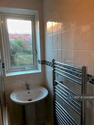 2 Bedroom Terraced House To Rent In Moorland Road, Birkenhead, CH42