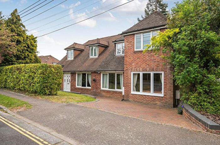 4 Bedroom Detached House For Sale In Ford Avenue, Chandler's Ford, SO53