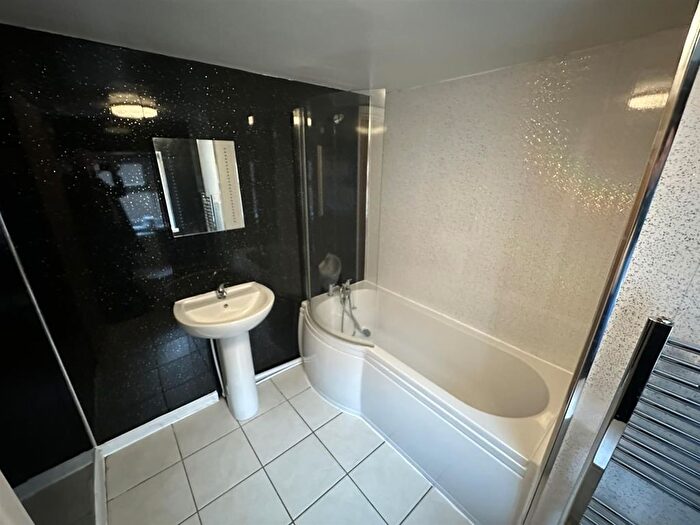 1 Bedroom Flat To Rent In Victoria Street, Chesterton, Newcastle, Staffs, ST5