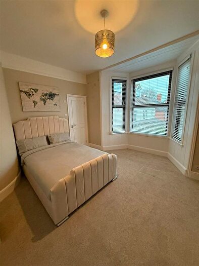 5 Bedroom Semi-detached House To Rent In Denmark Road, Gloucester, GL1