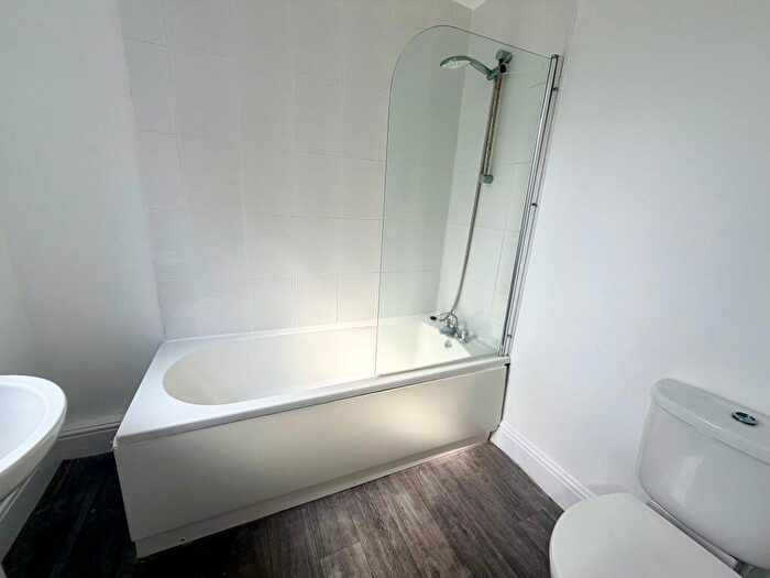4 Bedroom Terraced House To Rent In High Street, Silverdale, ST5