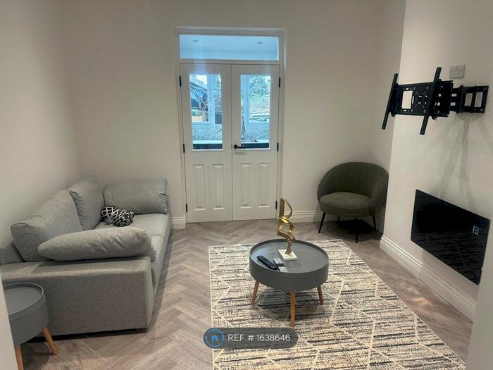 1 Bedroom Flat To Rent In Lewisham High Street, London, SE13