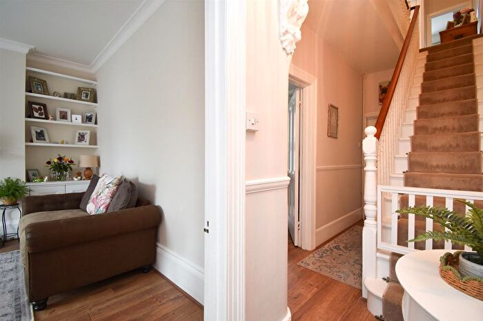 3 Bedroom End Terrace House For Sale In Edmund Road, Hastings, TN35