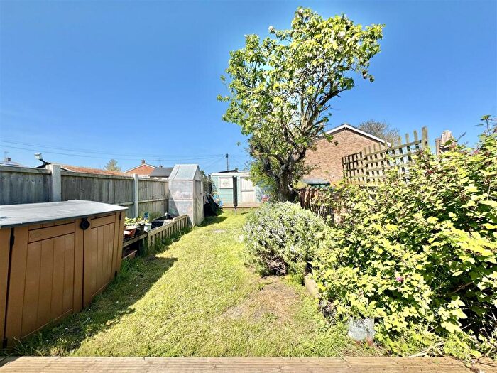 2 Bedroom End Of Terrace House For Sale In High Street, Southminster, CM0