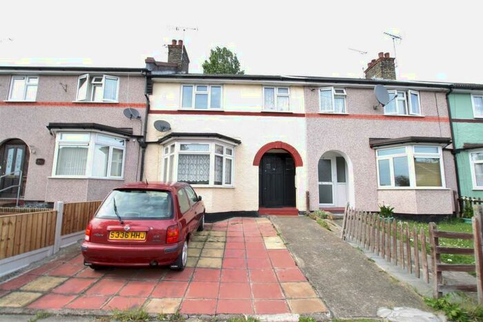 3 Bedroom Terraced House To Rent In Kent Avenue, Leigh-On-Sea, SS9