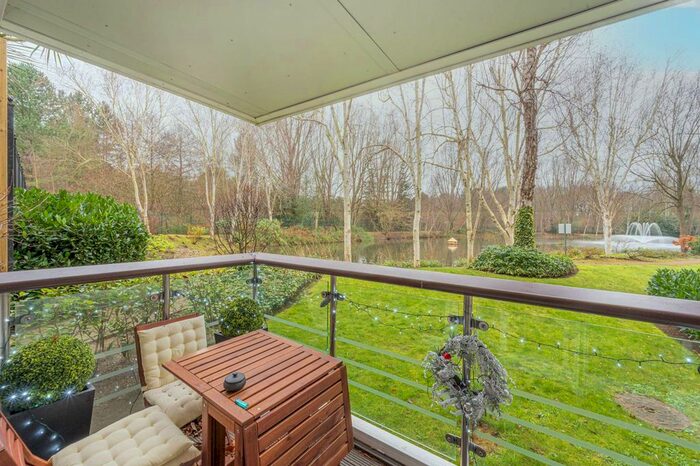 2 Bedroom Flat To Rent In Creswell Drive, Park Langley, Beckenham, BR3