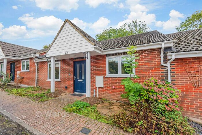 2 Bedroom Terraced Bungalow For Sale In Brickfield Farm Close, The Beeches, Longfield, Kent, DA3