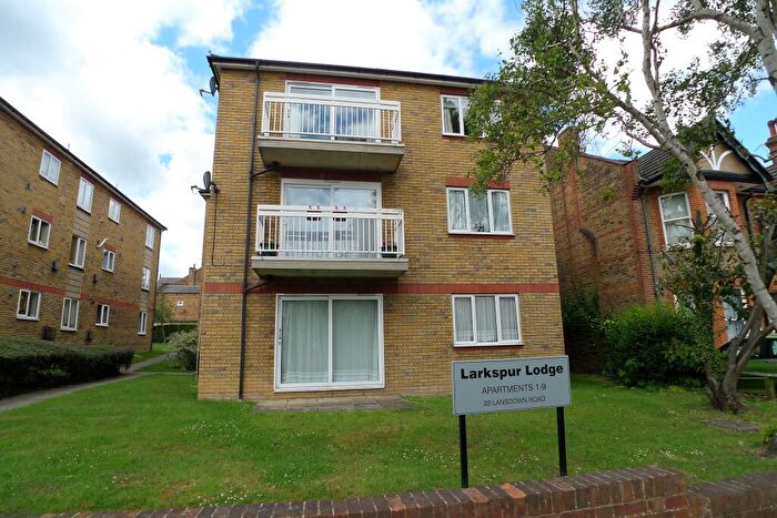 2 Bedroom Apartment For Sale In Lansdown Road, Sidcup, DA14