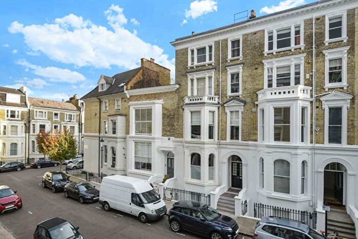 1 Bedroom Flat To Rent In Campden Hill Gardens, London, W8