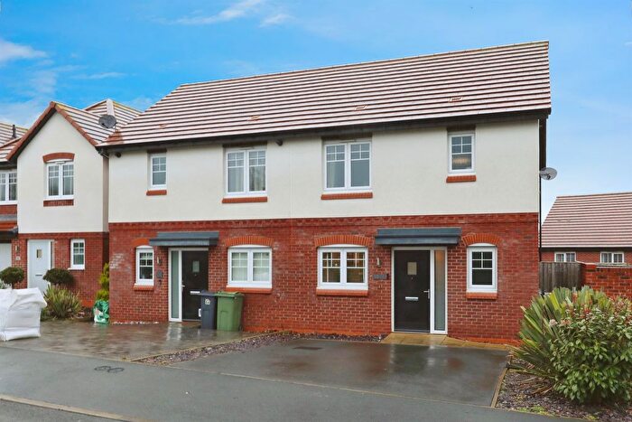 3 Bedroom Semi Detached House For Sale In Stoney View, Creswell, Worksop, S80