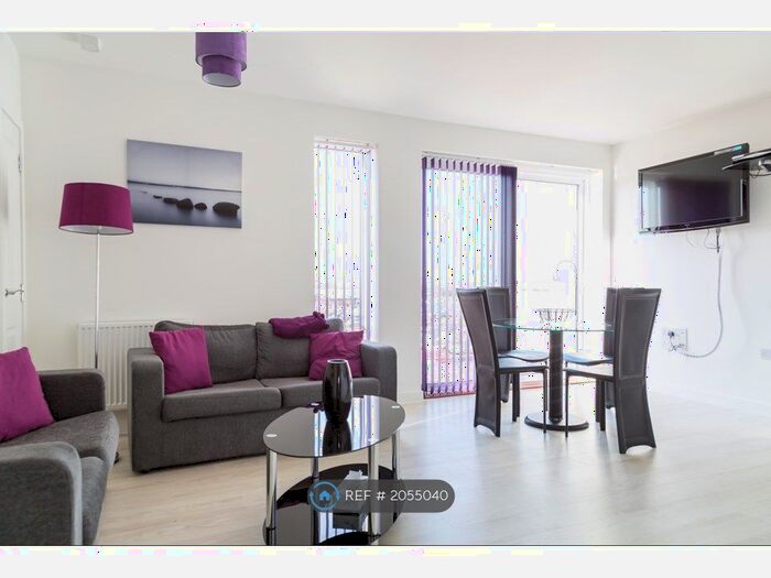 2 Bedroom Flat To Rent In Spring Drive, Trumpington, Cambridge, CB2