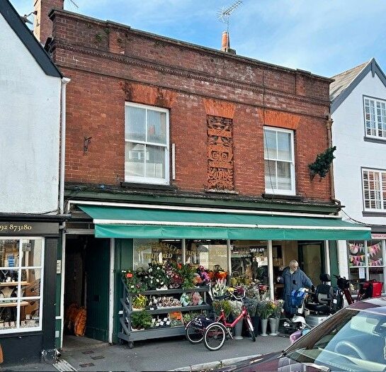 2 Bedroom Maisonette To Rent In Fore Street, Topsham, Exeter, EX3