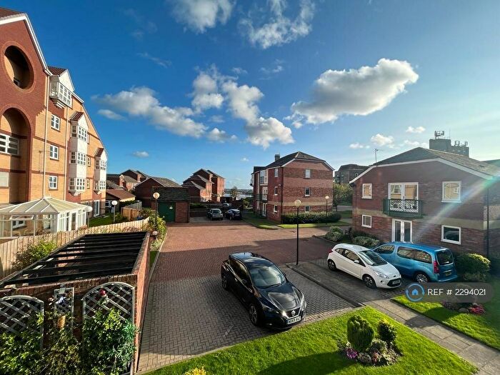 2 Bedroom Flat To Rent In Oxford Street, Tynemouth, North Shields, NE30