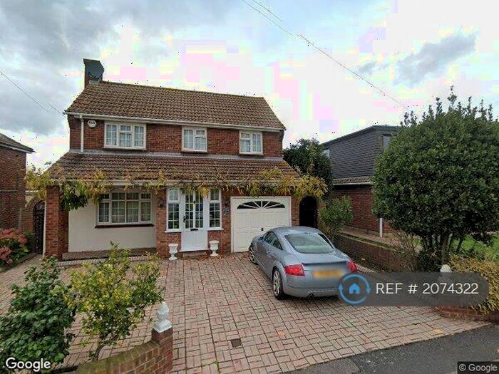 4 Bedroom Detached House To Rent In Pickwick Gardens, Northfleet, Gravesend, DA11