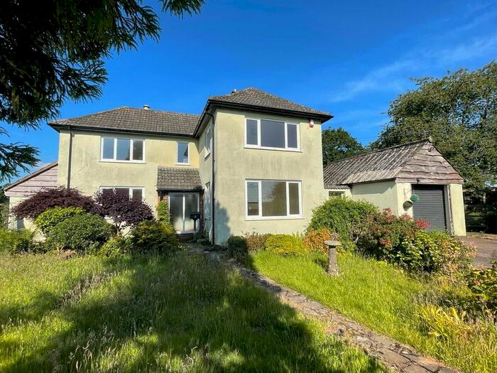 4 Bedroom Detached House To Rent In Lyonshall, Kington, Herefordshire, County, HR5