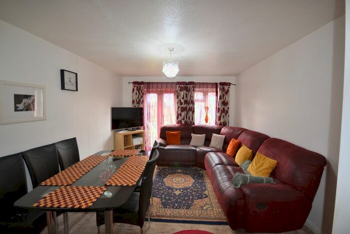 2 Bedroom End Of Terrace House To Rent In Hampstead Gardens, Chadwell Heath, Romford, RM6