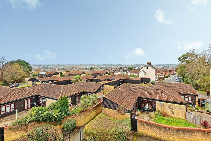 2 Bedroom Flat For Sale In George Roche Road, Canterbury, CT1