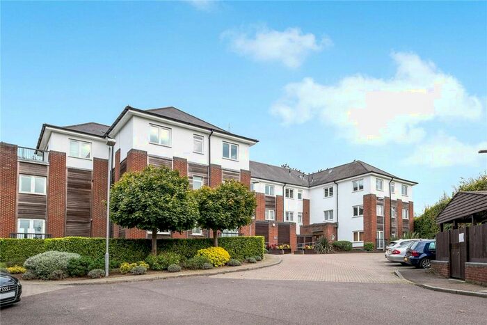 3 Bedroom Apartment To Rent In Copers Cope Road, Beckenham, BR3
