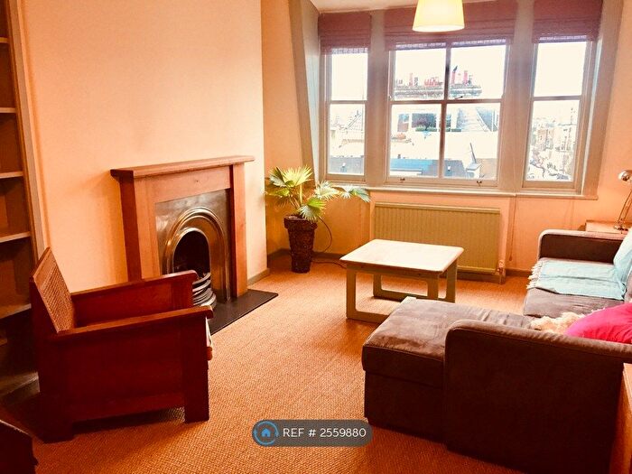 2 Bedroom Flat To Rent In Offord Road, London, N1