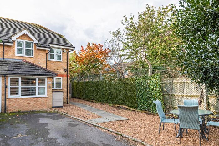 3 Bedroom Semi-Detached House To Rent In Princes Mews, Hounslow, TW3