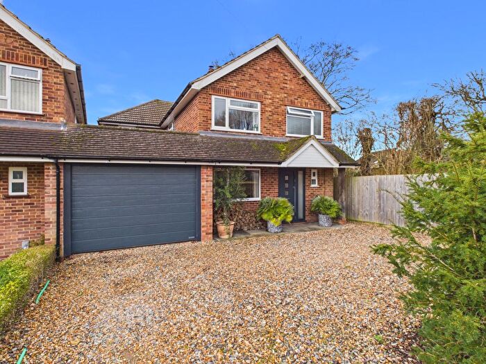 4 Bedroom Detached House To Rent In Longwood Lane, Amersham, Buckinghamshire, HP7