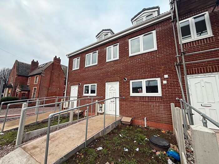 3 Bedroom Property To Rent In High Street, Moxley, Wednesbury, WS10