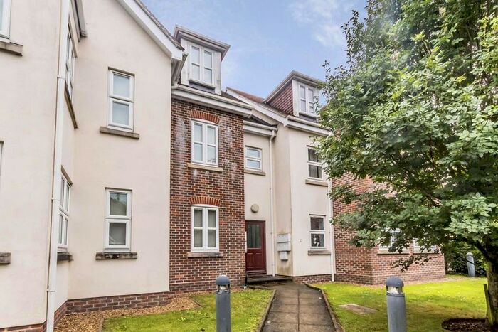 2 Bedroom Flat To Rent In Stanley Park Road, Carshalton, SM5