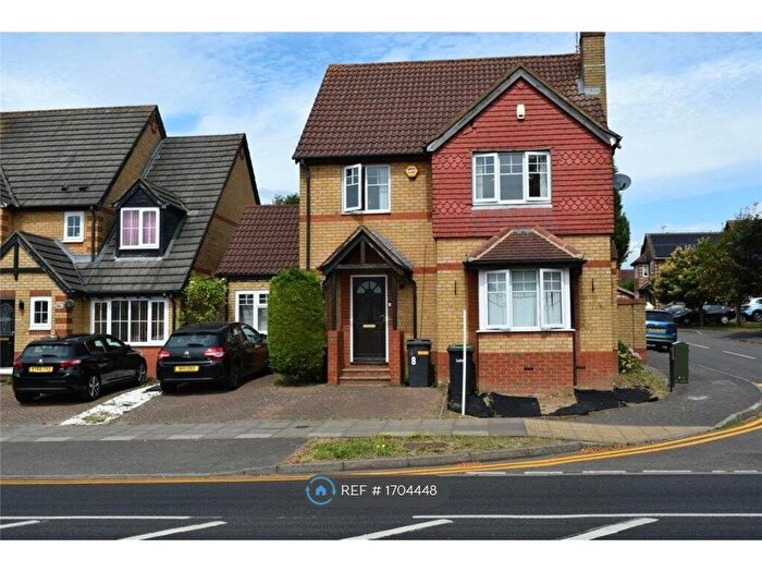 4 Bedroom Detached House To Rent In Riddy Lane, Luton, LU3