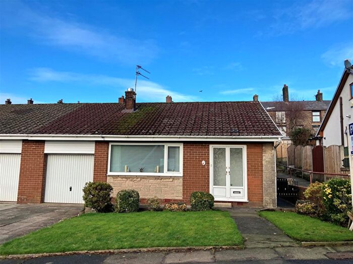 3 Bedroom Semi Detached Bungalow For Sale In Melbourne Close, Horwich, Bolton, BL6