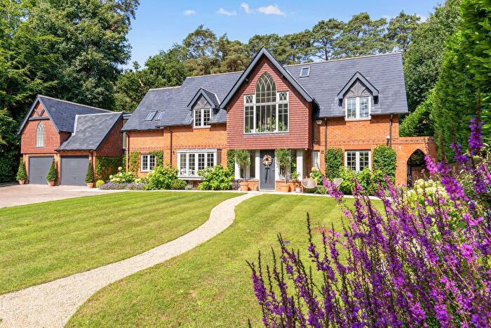 5 Bedroom Detached House For Sale In Bourne Grove, Lower Bourne, Farnham, GU10