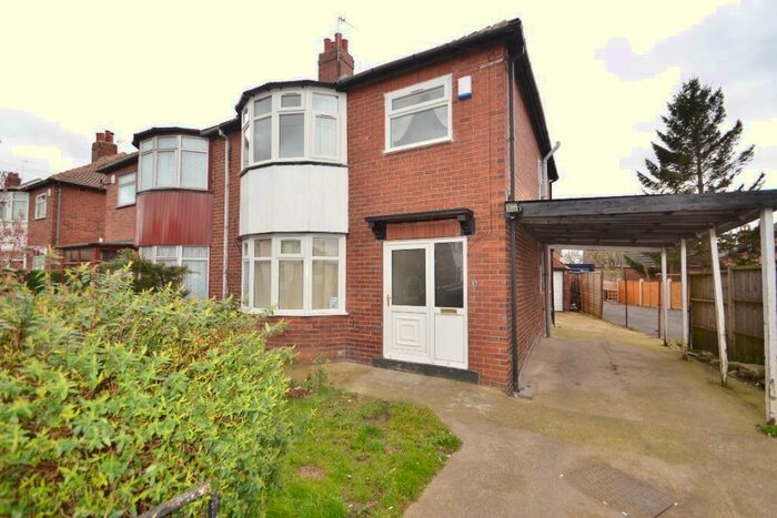 3 Bedroom Semi-Detached House To Rent In Gledhow Park Avenue, Leeds, LS7