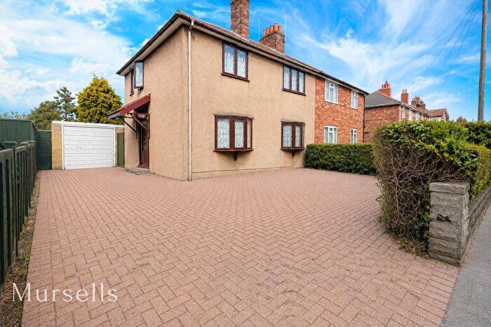 3 Bedroom Semi Detached House For Sale In Blandford Road, Poole, BH15