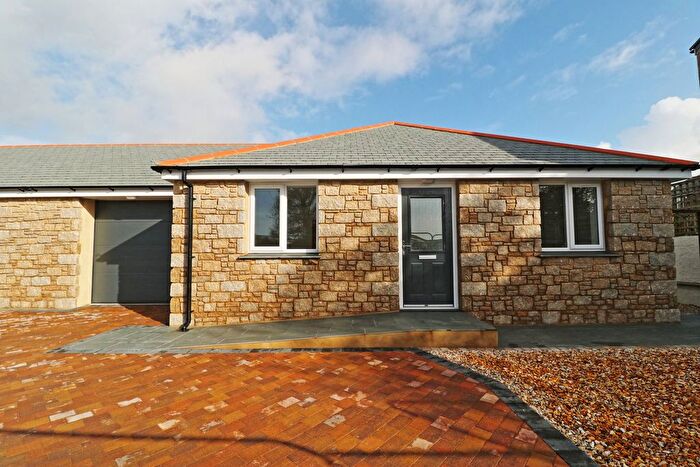 3 Bedroom Link Detached House For Sale In Boswedden Rd, St Just, TR19
