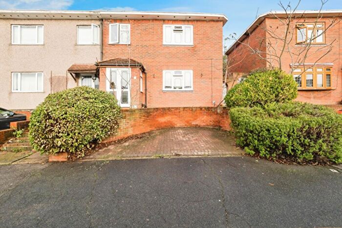 3 Bedroom Semi-Detached House For Sale In Brocket Way, Essex, IG7