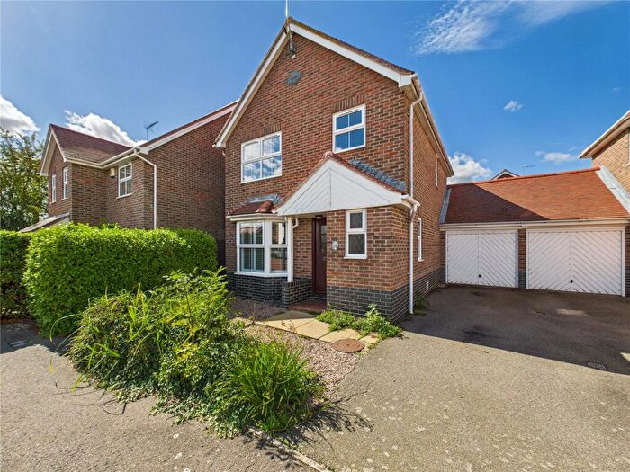 3 Bedroom Link Detached House For Sale In Sawkins Close, Langenhoe, Colchester, CO5