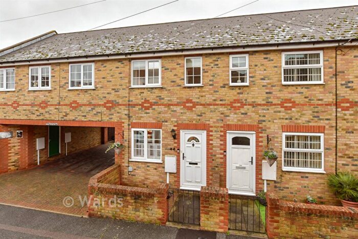 2 Bedroom End Of Terrace House For Sale In Robert Street, Deal, Kent, CT14
