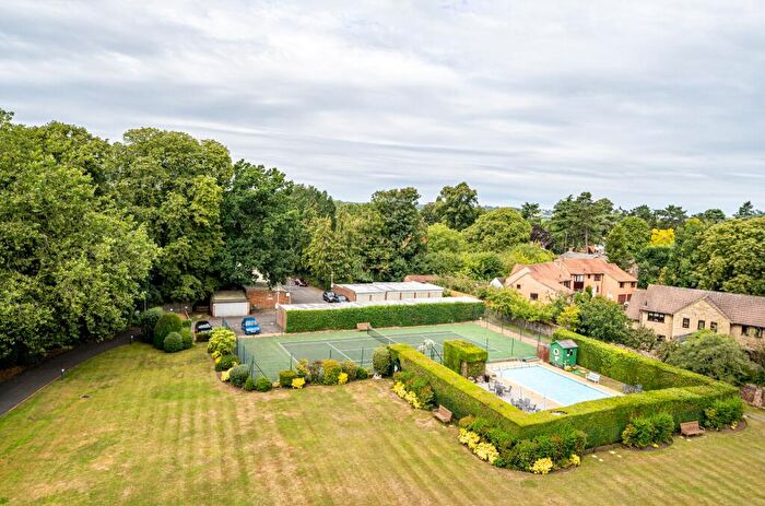 2 Bedroom Apartment To Rent In Riverside, Maidenhead, Berkshire, SL6