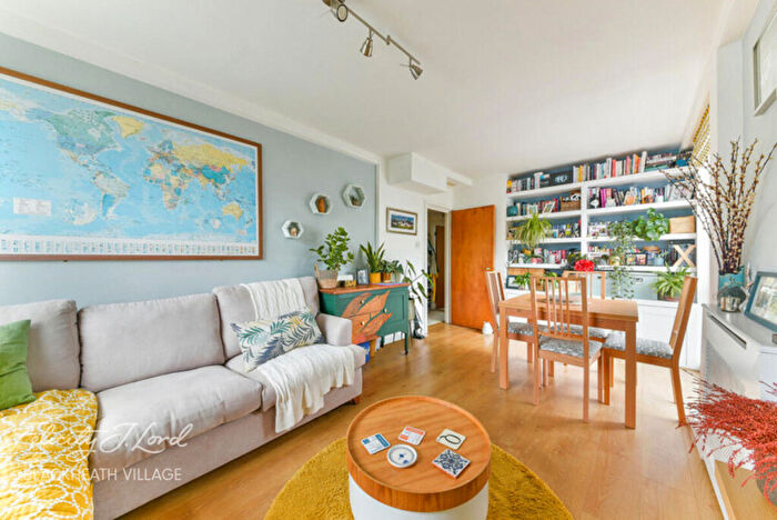 2 Bedroom Apartment For Sale In Sweyn Place, London, SE3