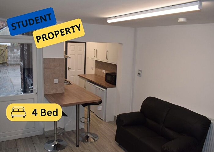 4 Bedroom Terraced House To Rent In Guildford Street, Stoke-On-Trent, ST4