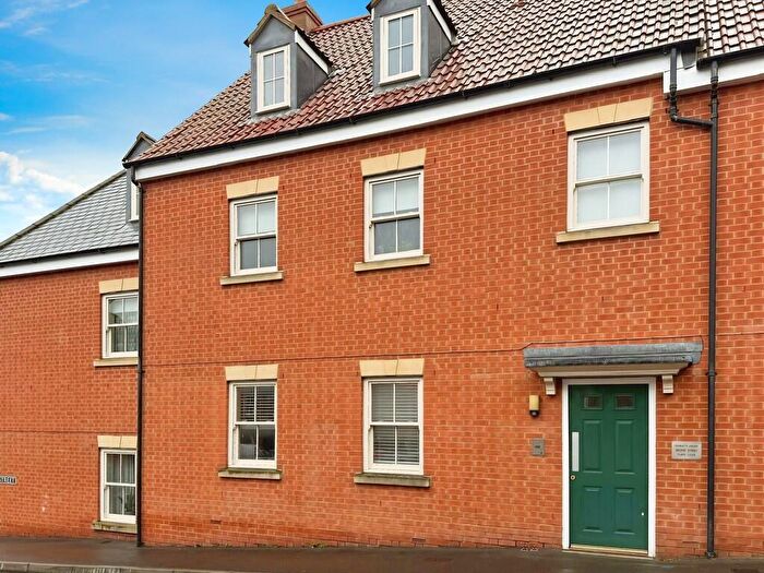 1 Bedroom Flat To Rent In George Street, Glastonbury, BA6