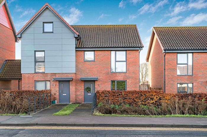 3 Bedroom Semi Detached House For Sale In The Shade, Soham, CB7