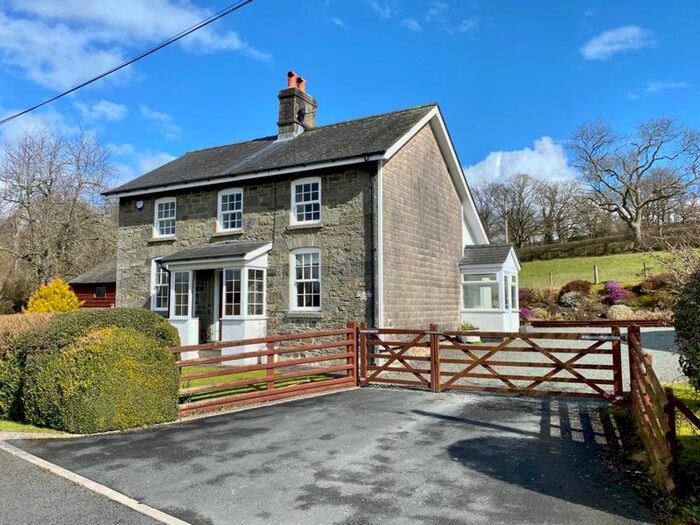 3 Bedroom Detached House For Sale In Llanelwedd, Builth Wells, LD2
